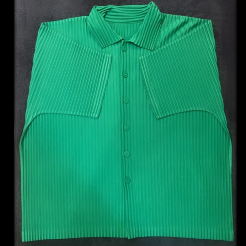 Men’s Striped Button T-shirt